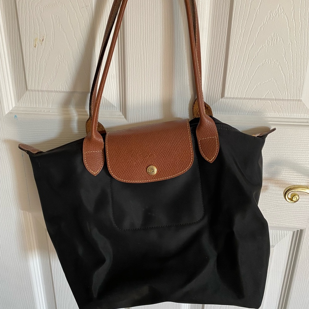 Black small longchamp tote